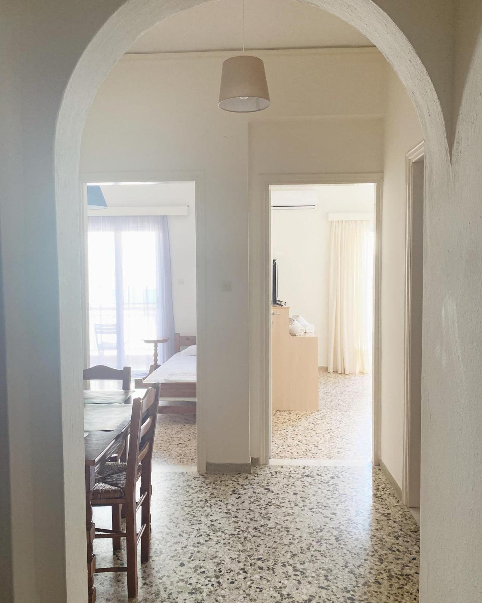 Irene'S Apartment Artemida  Ngoại thất bức ảnh